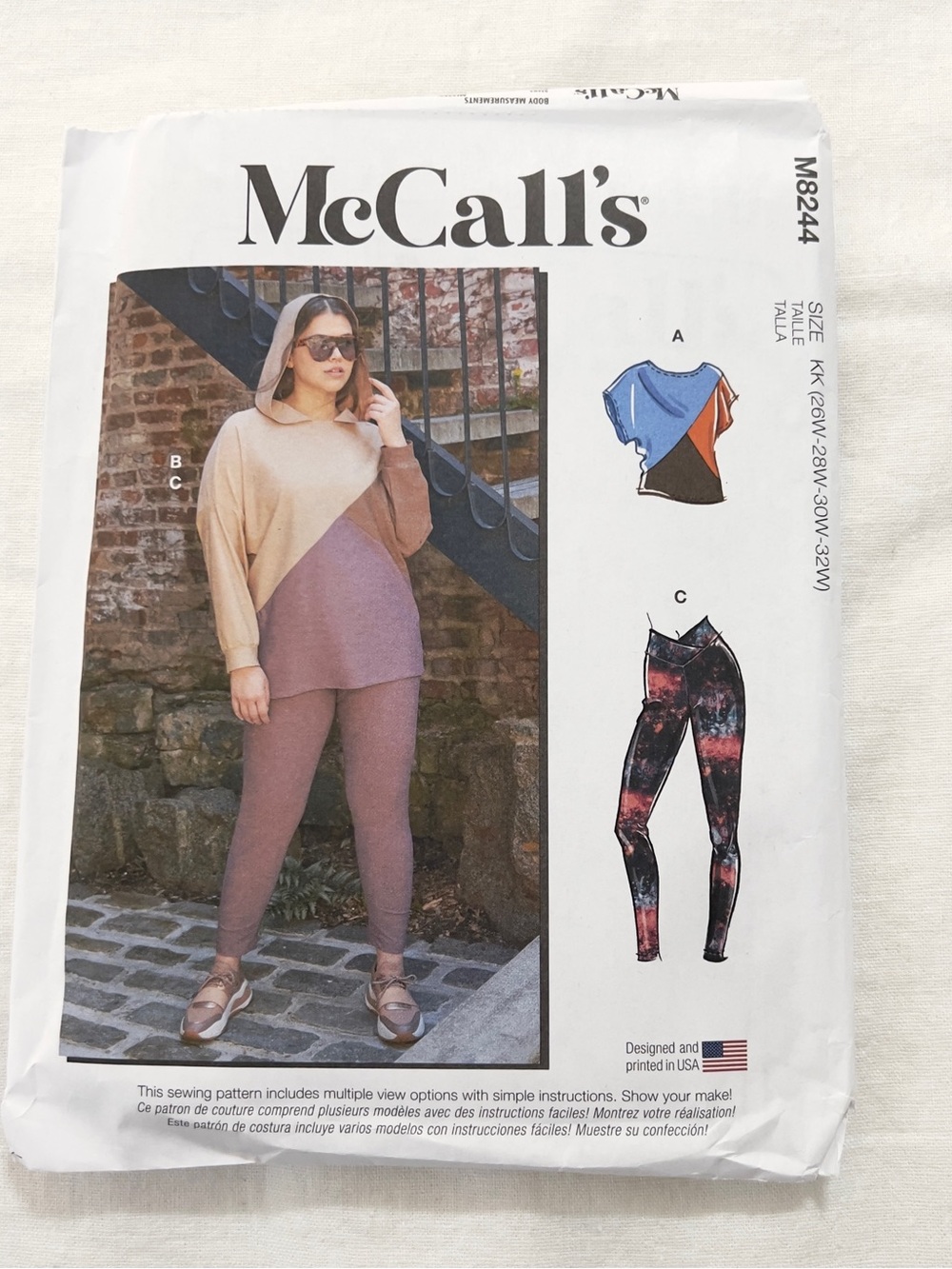 McCall’s M8244 Sewing Pattern Plus Size Tops & Leggings Women’s 26W-32W Uncut